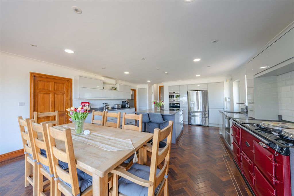 Additional image 10 of 4 bed detached house for saleGlebe Lane, Lower Harlestone, Northampton NN7