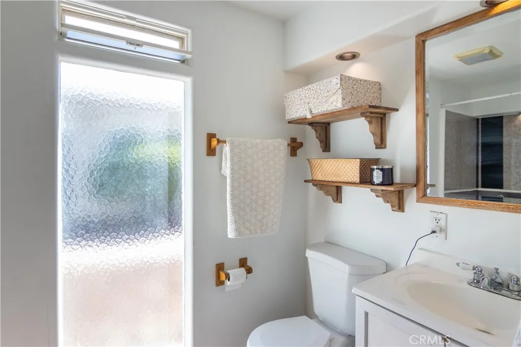 Additional image 31 of 23265 Sylvan St, Woodland Hills, CA 91367