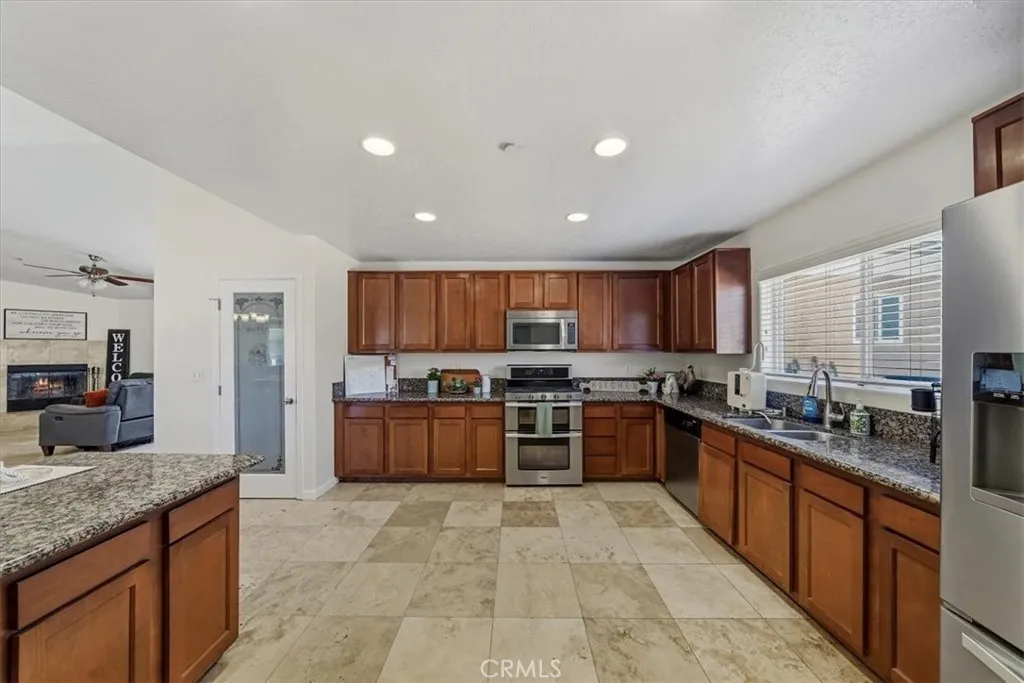 Additional image 9 of 16461 Fremontia St, Hesperia, CA 92345
