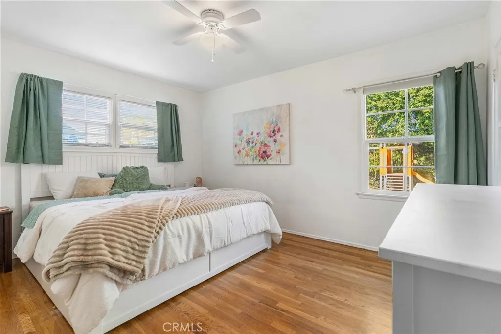 Additional image 34 of 17145 Strathern Street, Lake Balboa, CA 91406