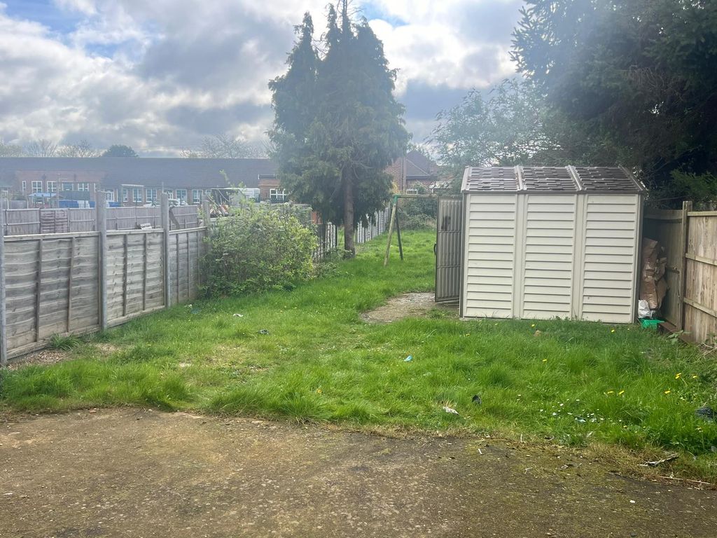 Additional image 13 of 5 bed shared accommodation to rentLinden Road, Luton LU4