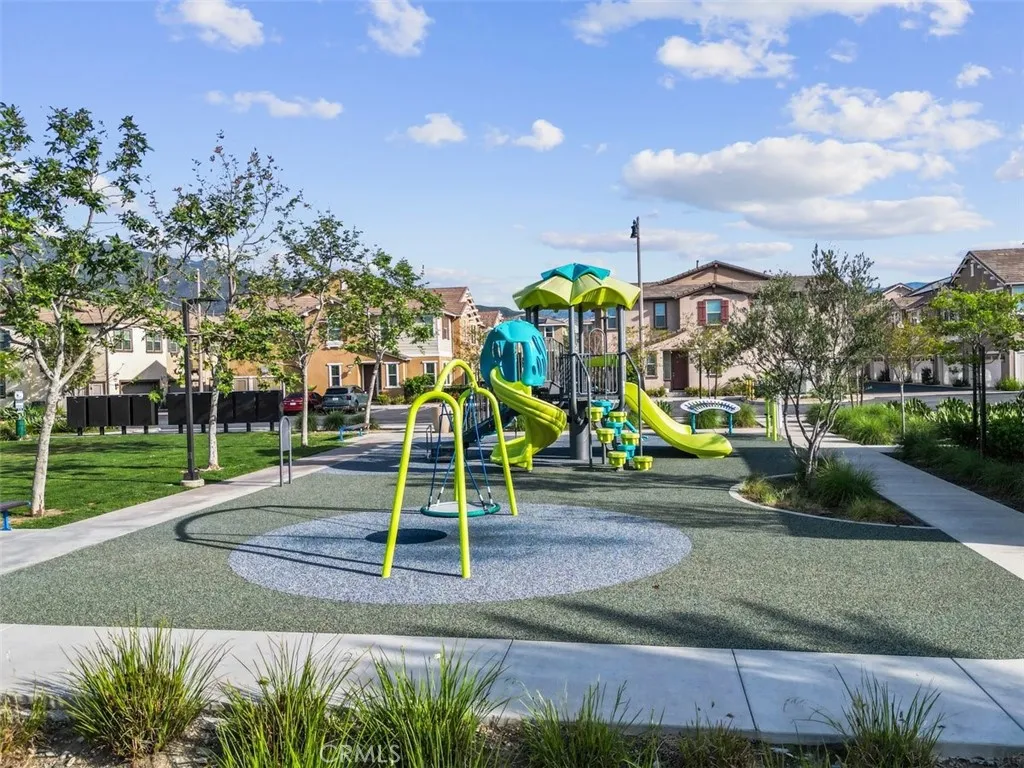 16502 Casa Grande Ave Unit 516, Fontana, CA 92336