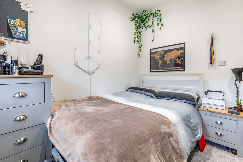 7 bed shared accommodation to rentLawson Road, Southsea, Hampshire PO5 photo 5