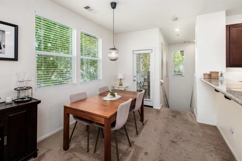 Additional image 37 of 451 Avenida De La Luna, Vista, CA 92083