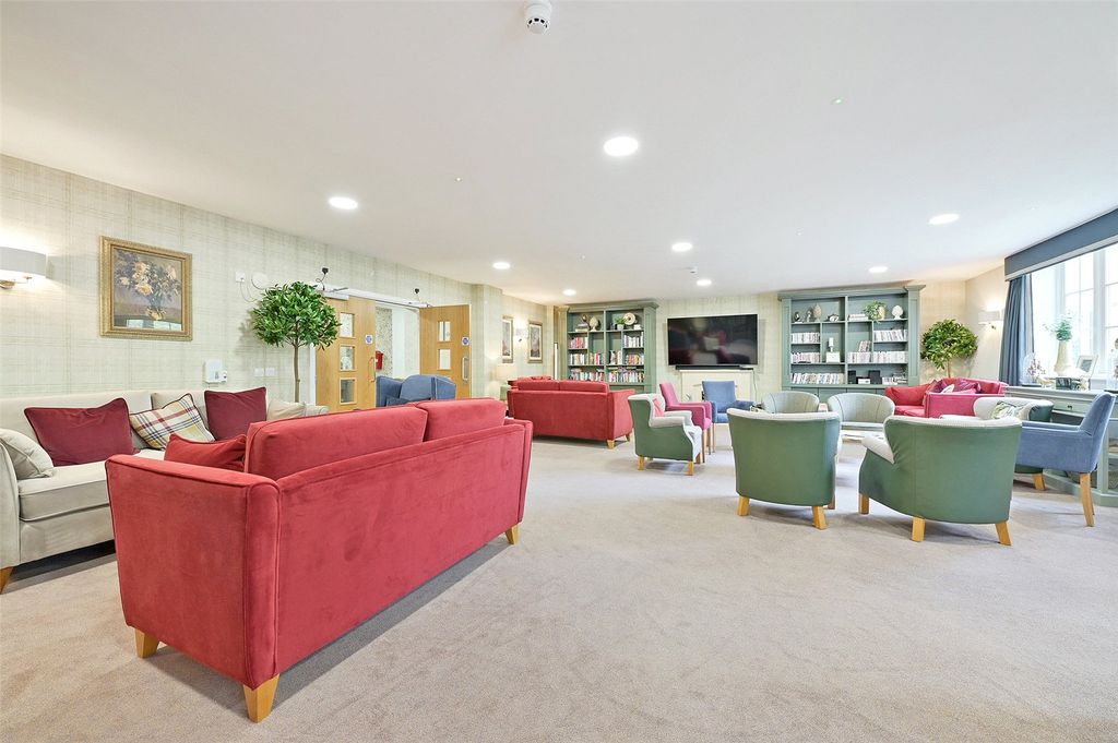 Additional image 10 of 2 bed flat to rentFosseway, Stow On The Wold, Cheltenham, Gloucestershire GL54
