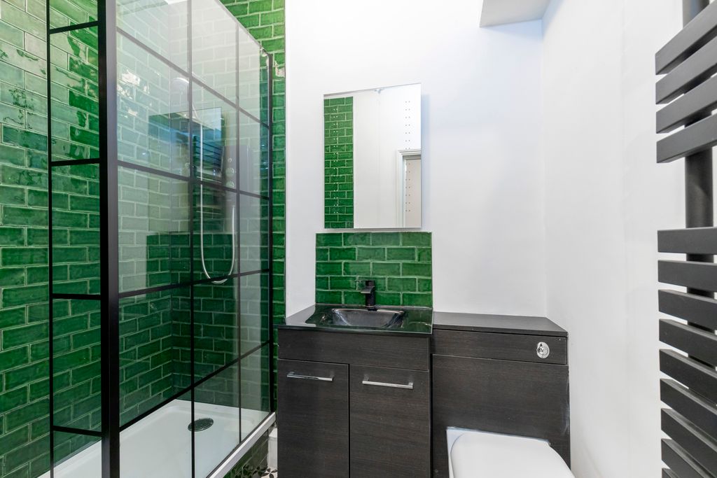 Additional image 4 of 1 bed flat to rentSt. Margarets Road, Cheltenham GL50
