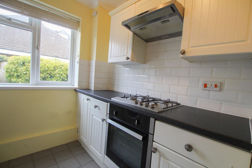 Additional image 5 of 2 bed flat to rentStroud Green, Newbury RG14