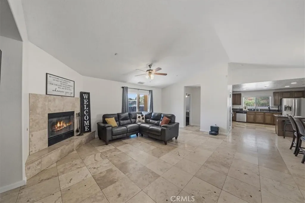 Additional image 15 of 16461 Fremontia St, Hesperia, CA 92345