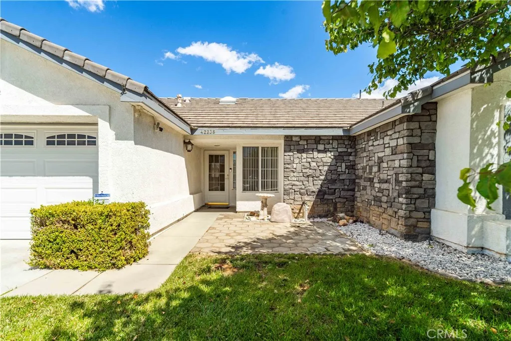 Additional image 4 of 42238 58th St W, Lancaster, CA 93536