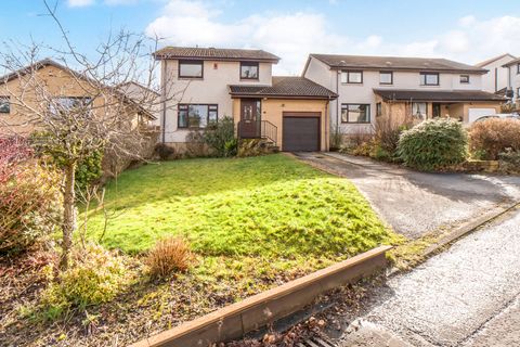 8 Burnside Park, Balerno, Edinburgh EH14