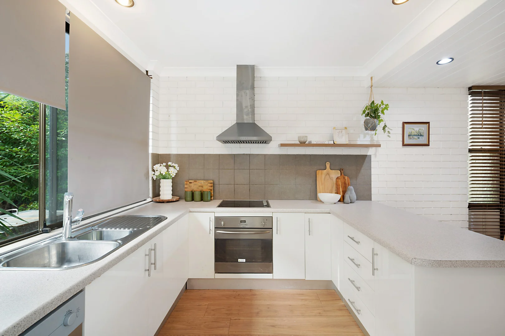 Additional image 3 of 10/84 Queen Street, Warners Bay NSW 2282