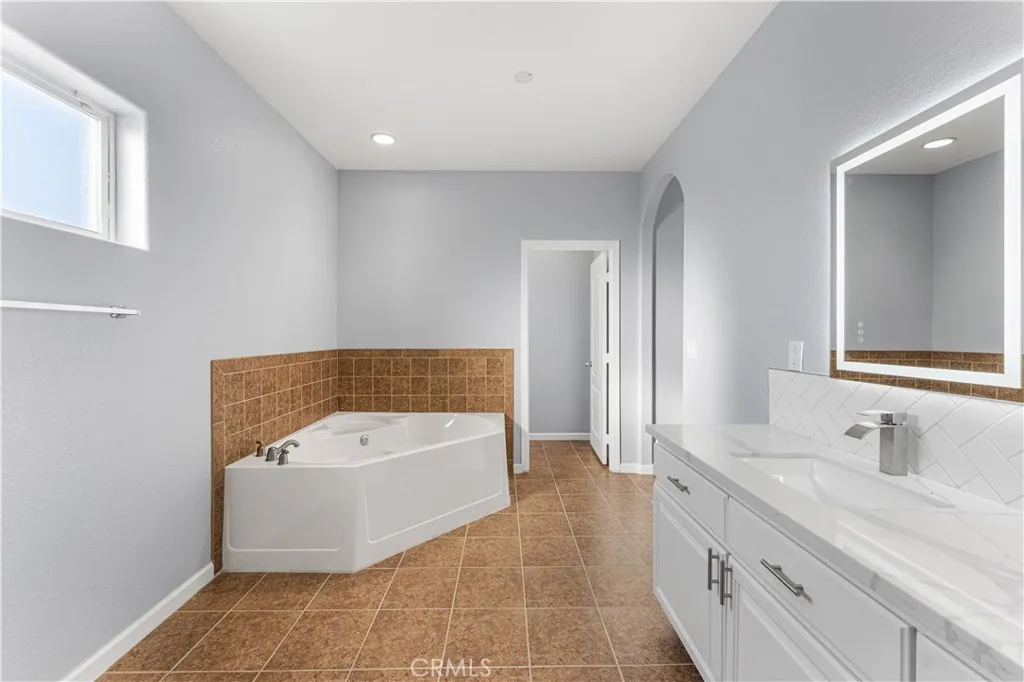 Additional image 87 of 21921 Calhoun Dr, California City, CA 93505