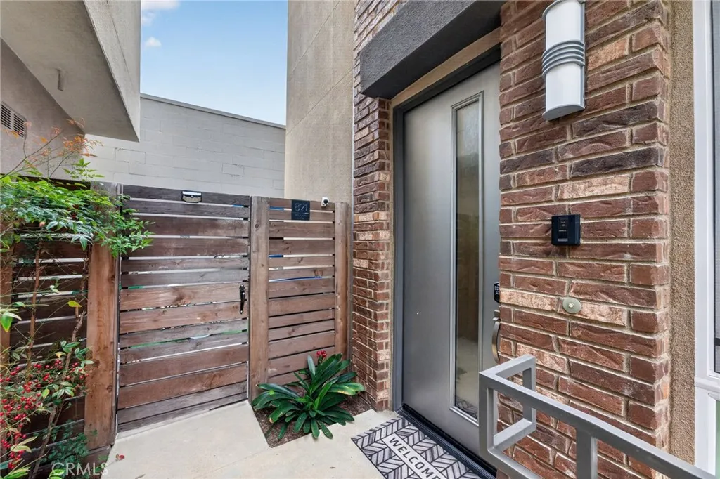 Additional image 7 of 821 Brickyard, Costa Mesa, CA 92627