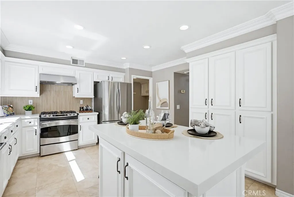 Additional image 92 of 15 Harveston, Mission Viejo, CA 92692