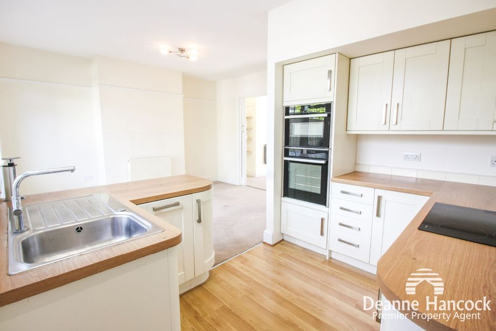 Additional image 4 of 3 bed terraced house to rentPeverell Terrace, Plymouth PL3