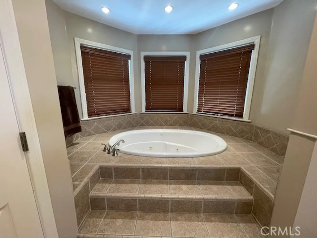Additional image 26 of 10066 Golden Oaks Ave, Tujunga, CA 91042