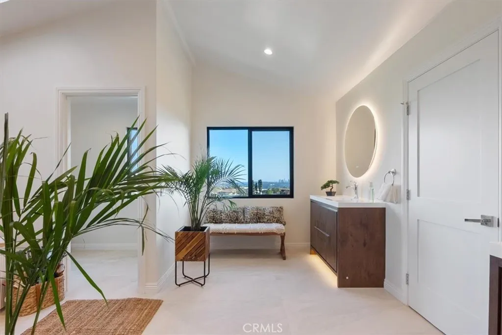 Additional image 124 of 834 Moorside Drive, Glendale, CA 91207