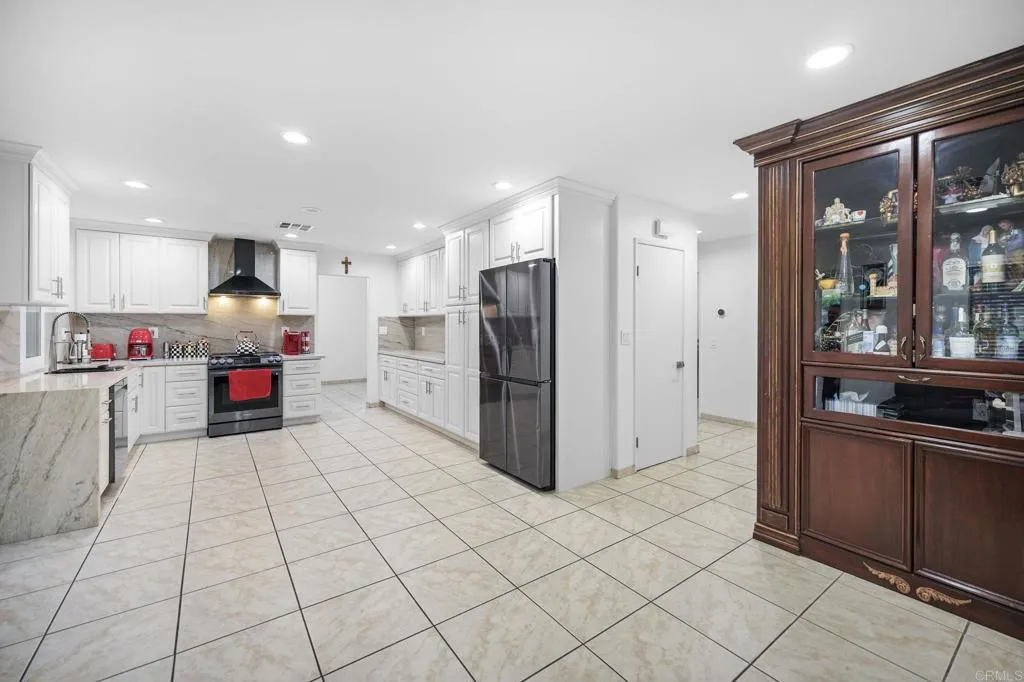Additional image 11 of 8339 E County Dr, El Cajon, CA 92021