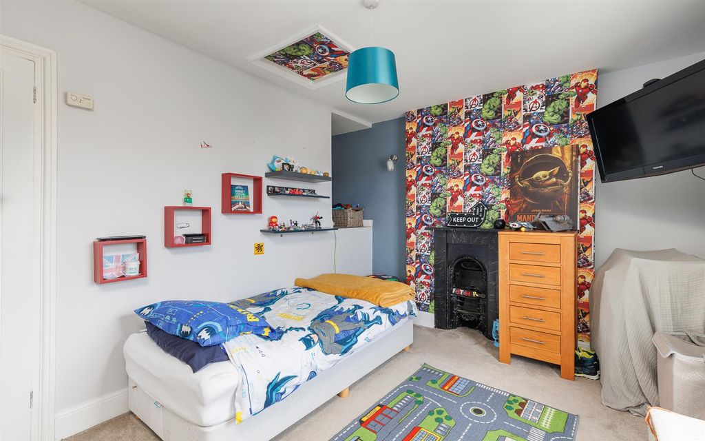 Additional image 20 of 4 bed semi-detached house for saleCowes, Isle Of Wight PO31