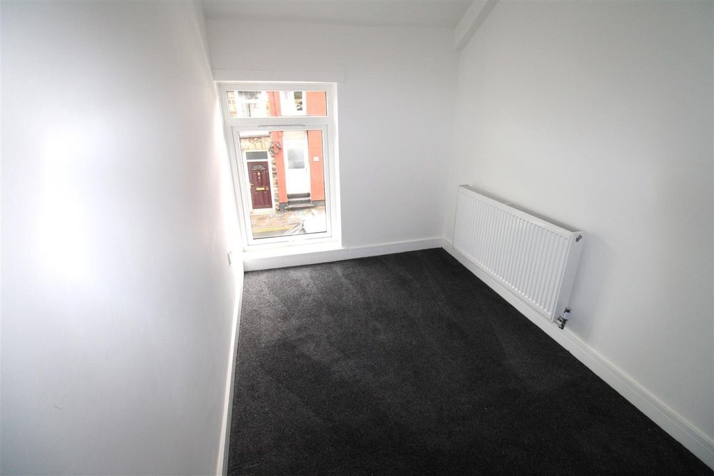 Additional image 10 of 3 bed semi-detached house to rentPenygraig Road Tonypandy, Tonypandy CF40