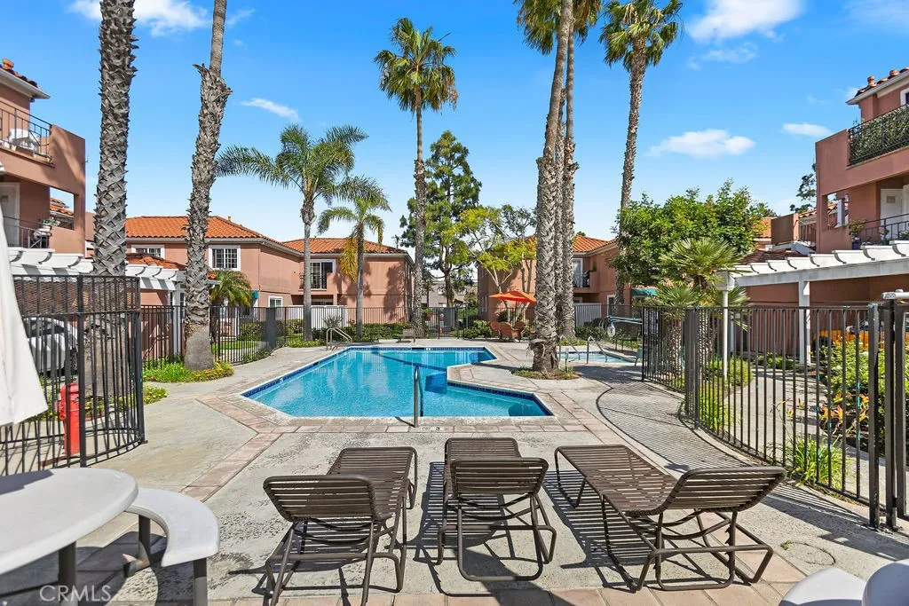 Additional image 23 of 409 Utica Ave Unit C-29, Huntington Beach, CA 92648