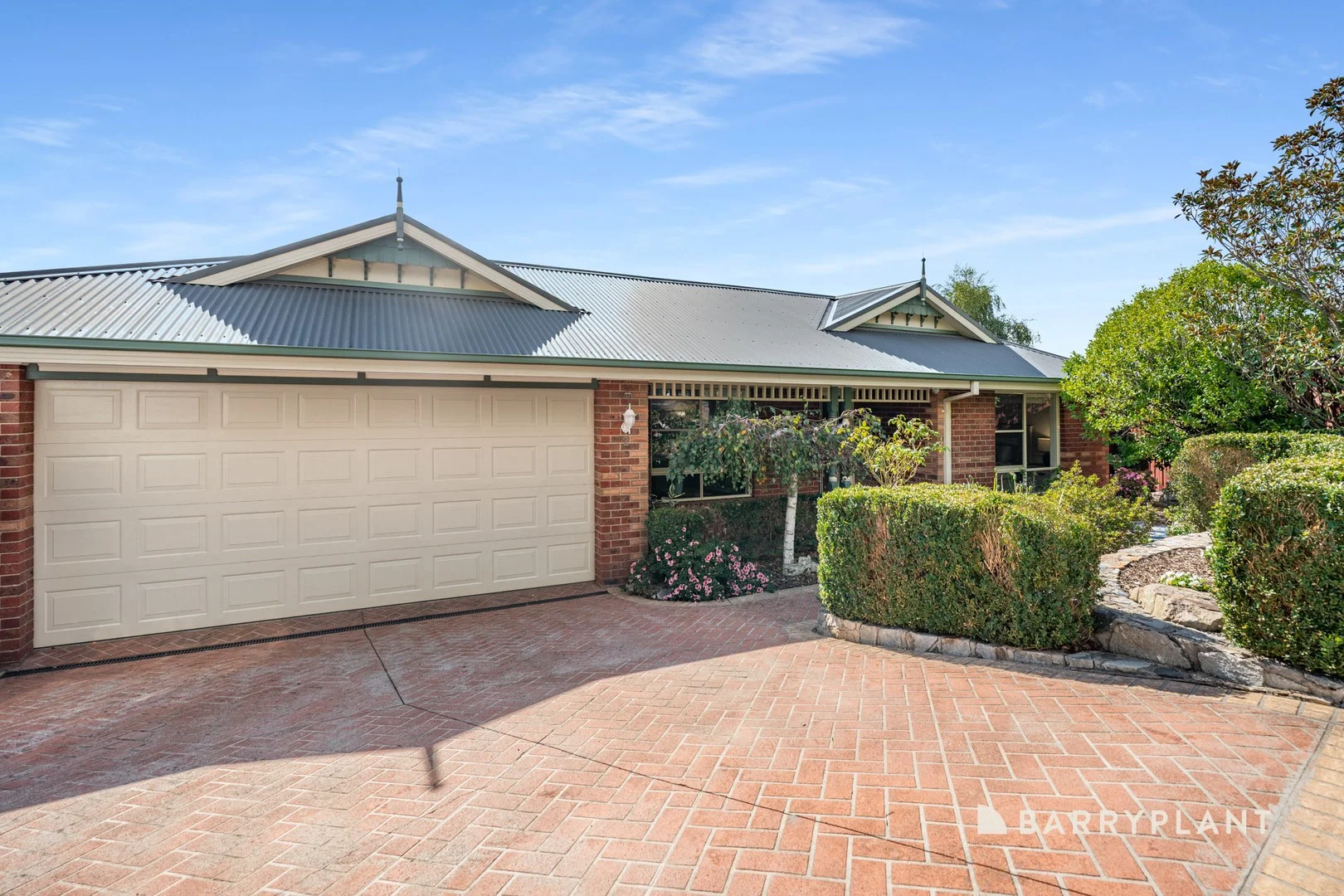 2 Saltair Court, Berwick VIC 3806