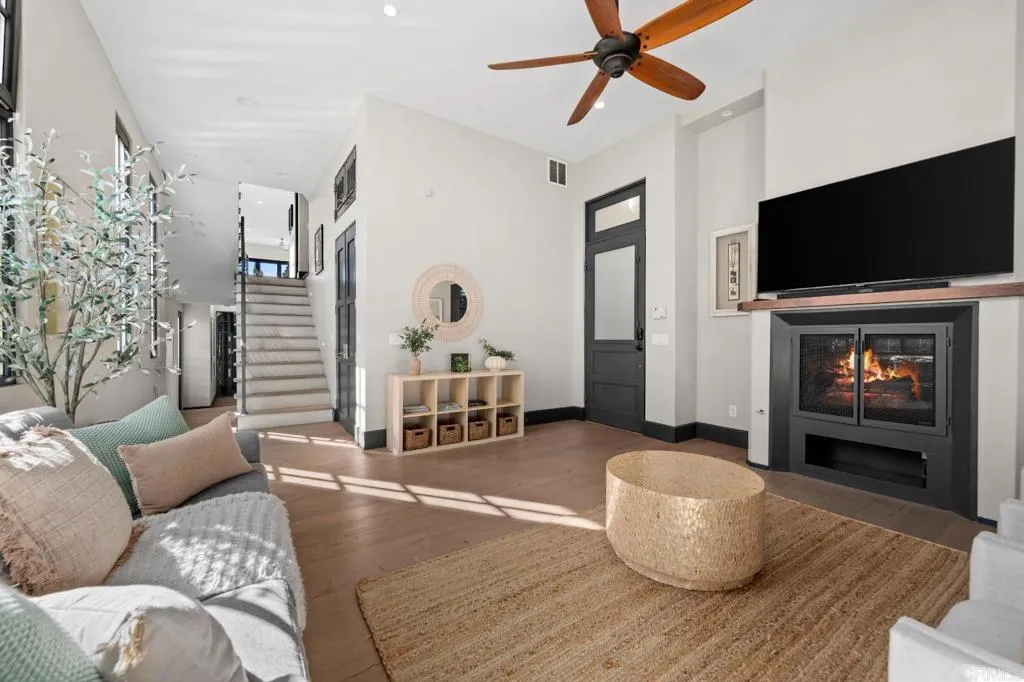 Additional image 50 of 907 S Tremont Street, Oceanside, CA 92054