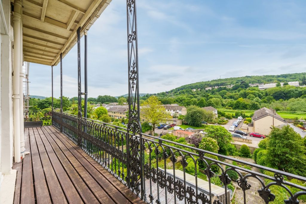 Additional image 2 of 2 bed flat to rentGrosvenor Place, Larkhall, Bath BA1