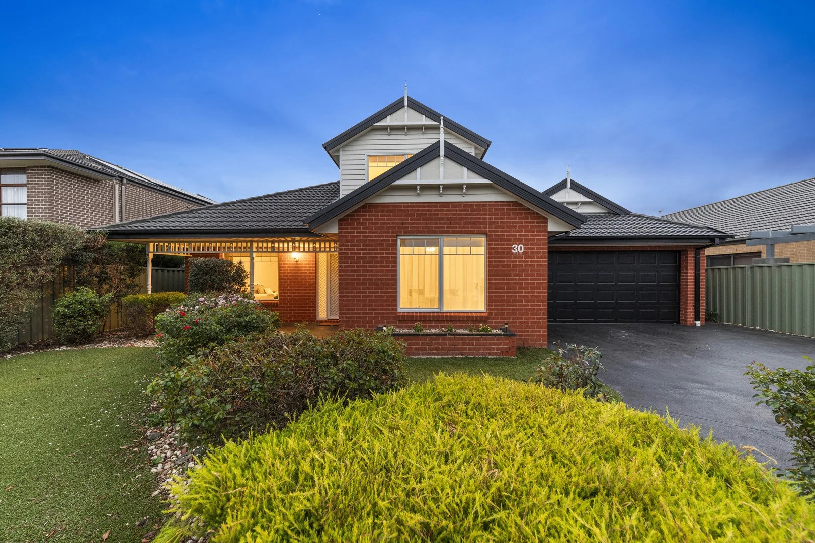 30 Park Orchard Drive, Pakenham VIC 3810
