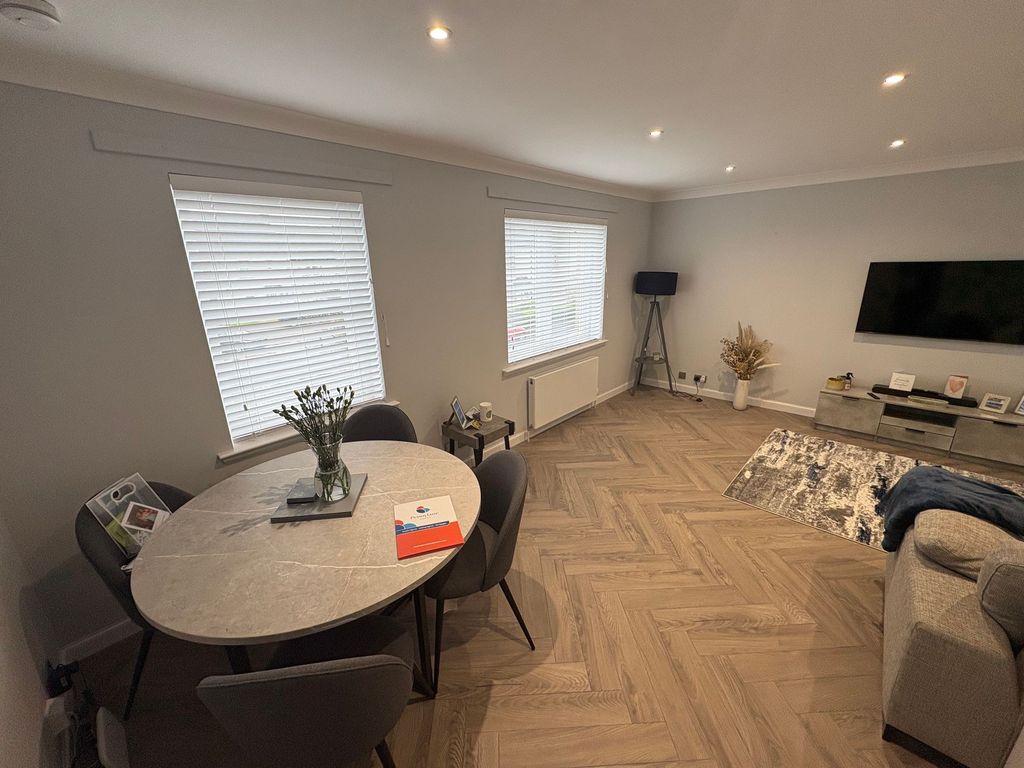 Additional image 5 of 2 bed flat to rentKirklands, Renfrew PA4