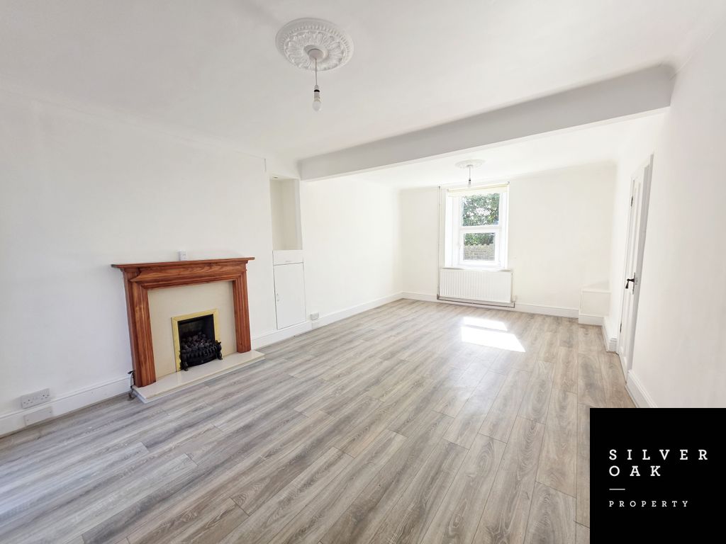 Additional image 2 of 3 bed terraced house to rentRhandir Terrace, Llangennech, Llanelli, Carmarthenshire SA14