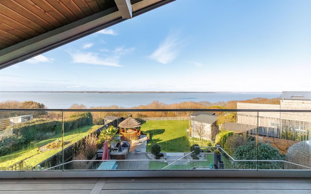 Additional image 2 of 5 bed detached house for saleBattery Road, Cowes PO31