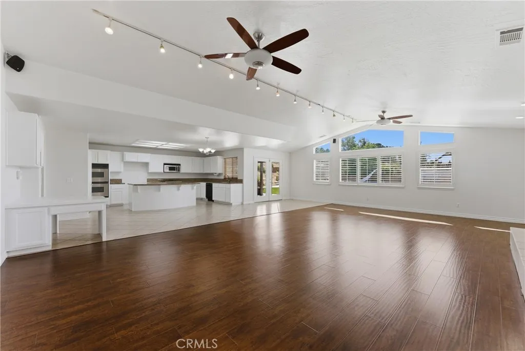 Additional image 9 of 20159 Majestic Dr, Apple Valley, CA 92308