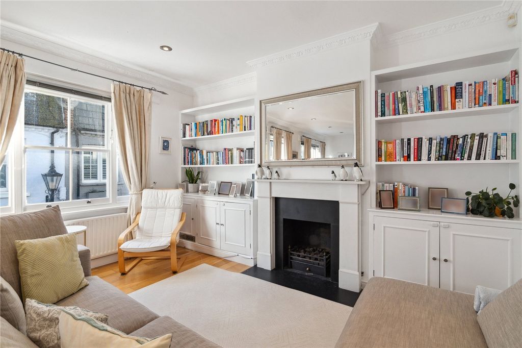 Additional image 4 of 4 bed town house to rentFulton Mews, London W2