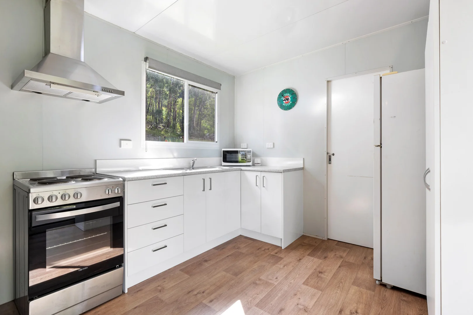 Additional image 26 of 300 Bents Basin Road, Wallacia NSW 2745