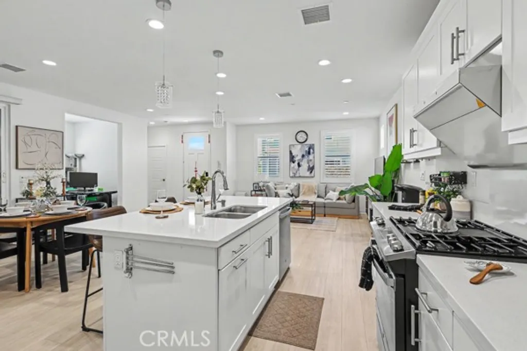 Additional image 5 of 6914 Stonecrop Ln, Fontana, CA 92336
