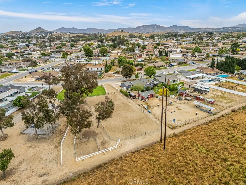Additional image 142 of 3998 Bluff St, Norco, CA 92860