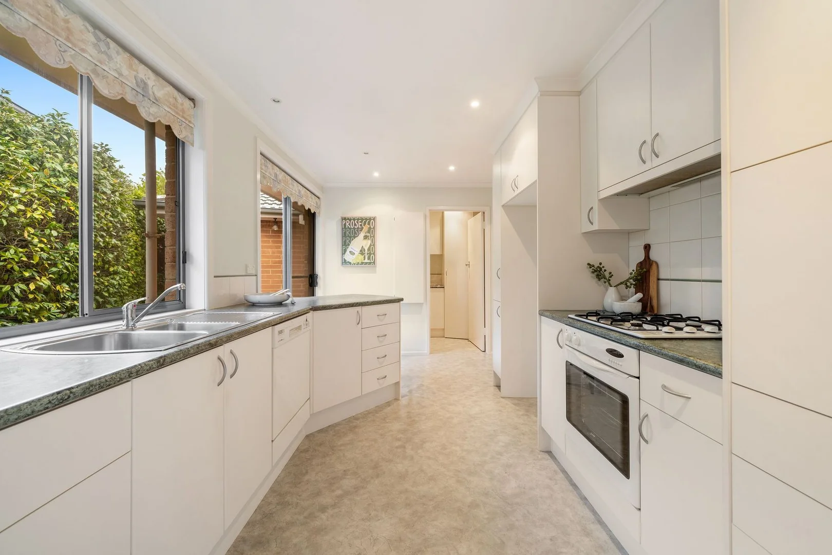 Additional image 11 of 10 Walnut Court, Mulgrave VIC 3170