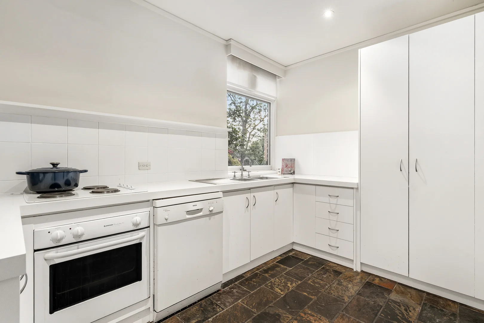 Additional image 5 of 2/32 Walmer Street, Kew VIC 3101