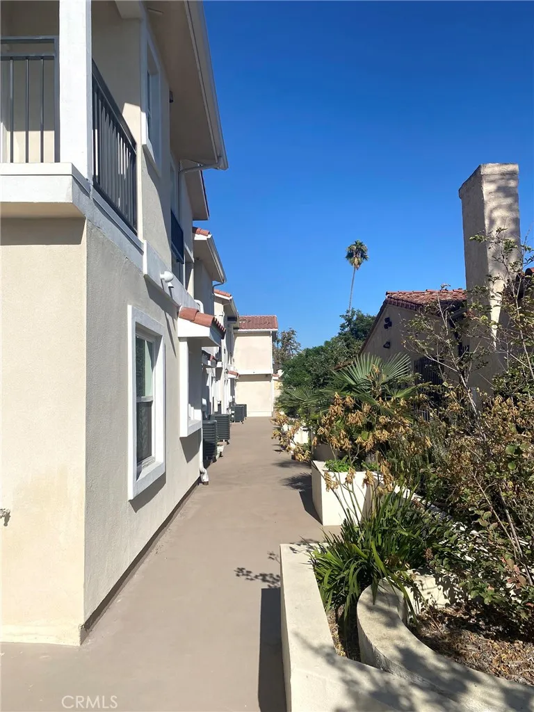 Additional image 37 of 300 Alhambra Road E Unit F, Alhambra, CA 91801