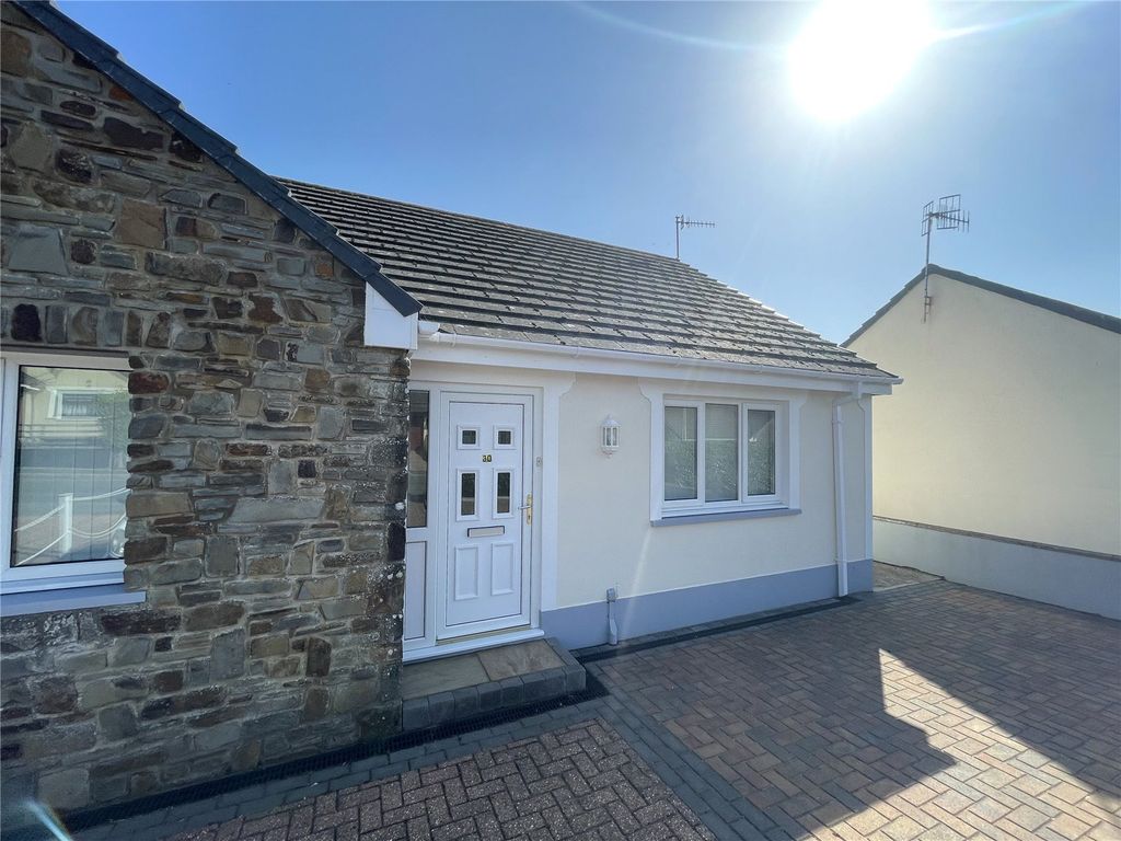 Additional image 2 of 2 bed bungalow to rentAshdale Lane, Pembroke, Pembrokeshire SA71