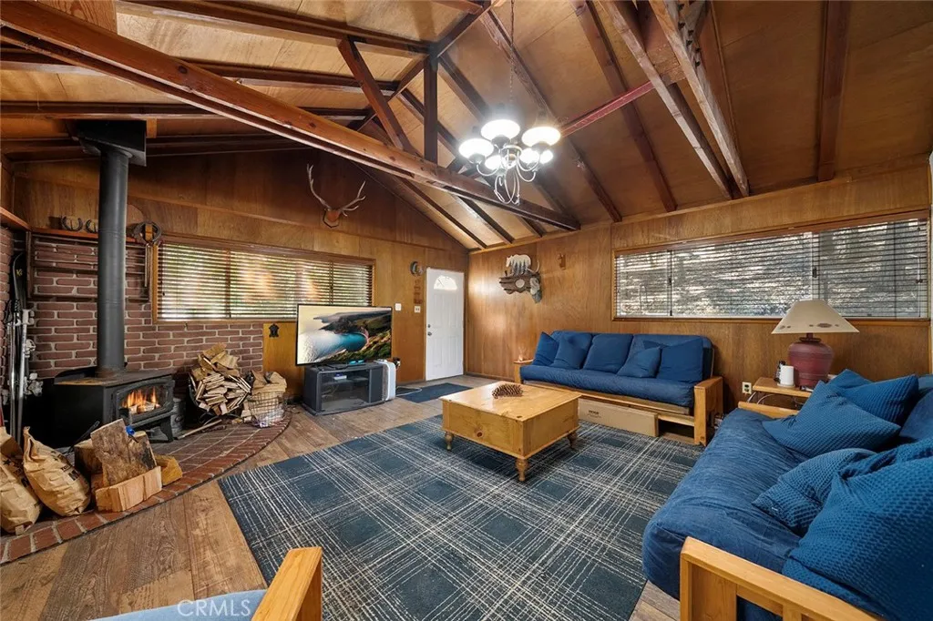 Additional image 6 of 330 Canyon Drive, Cedarpines Park, CA 92322