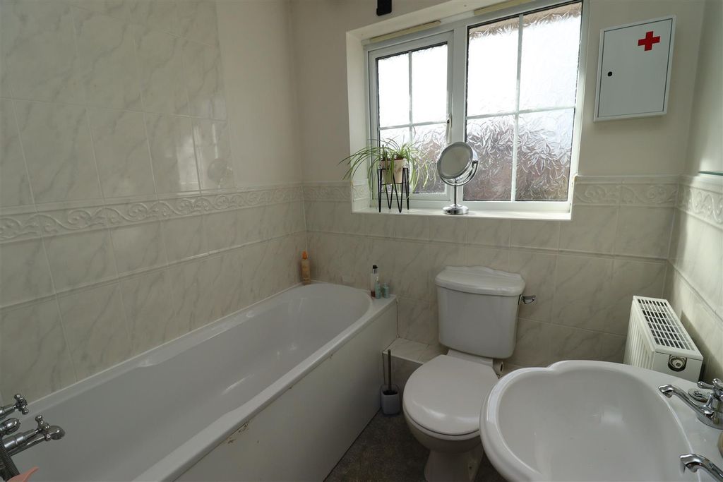 Additional image 6 of 2 bed terraced house to rentLoxley Way, Brough HU15
