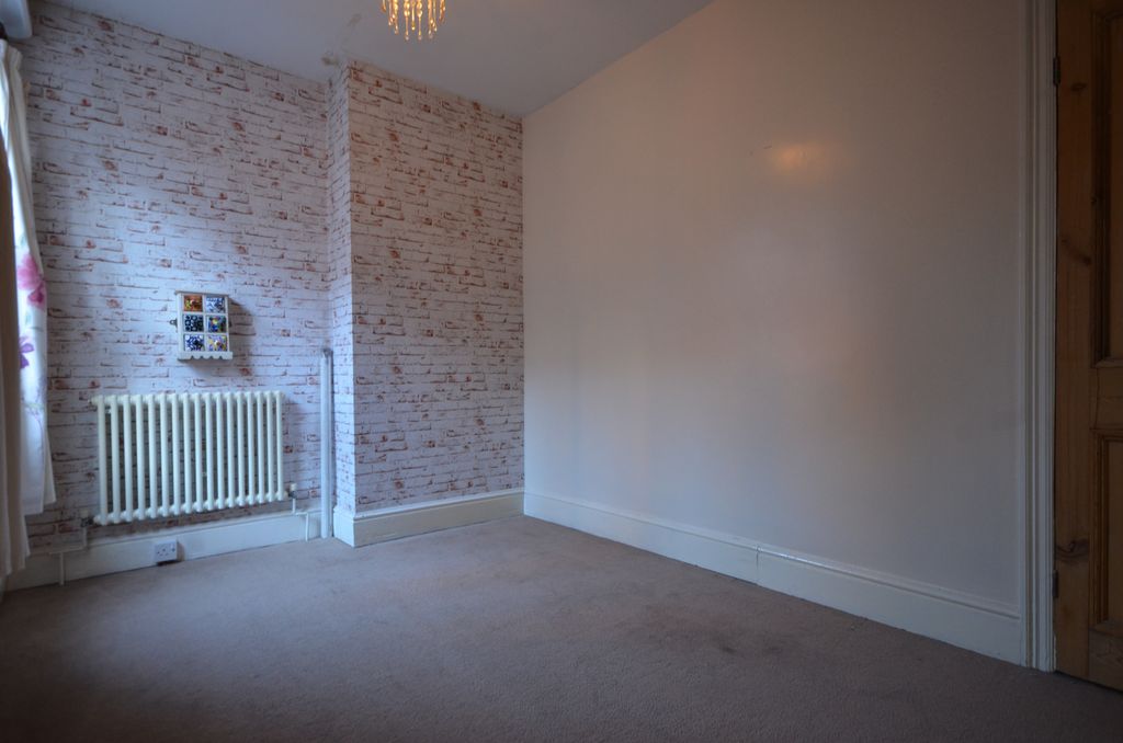 Additional image 15 of 4 bed town house to rentAbbey Road, Grimsby DN32