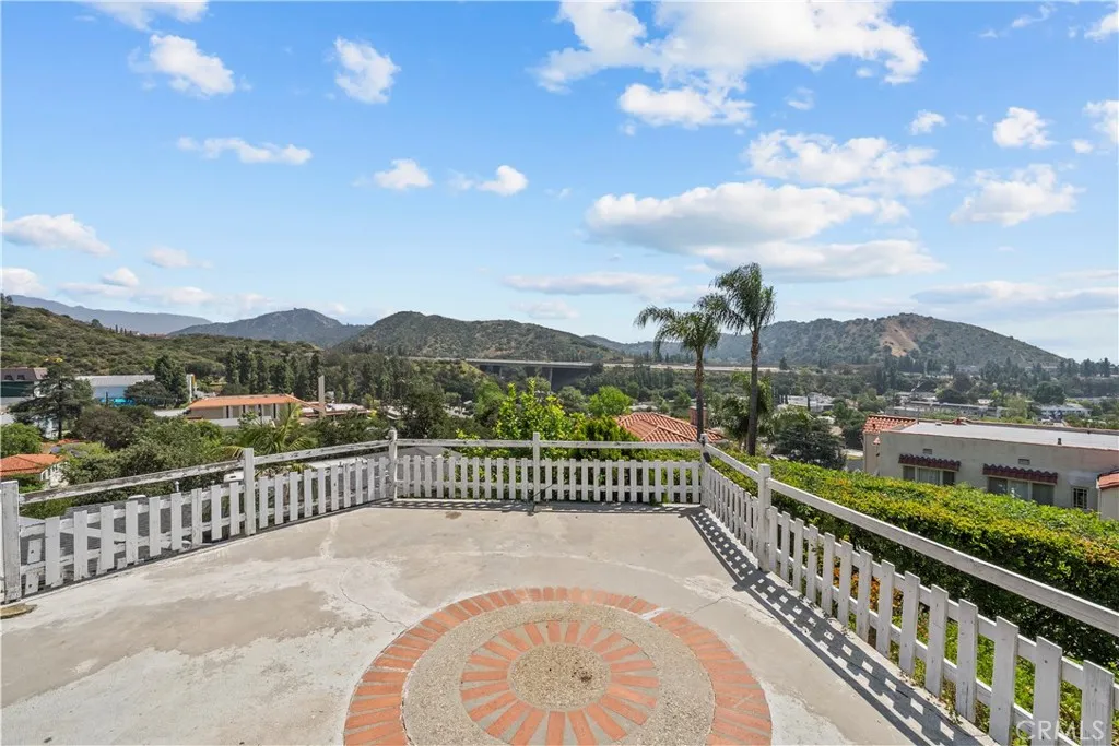 Additional image 36 of 649 Atkins Dr, Glendale, CA 91206