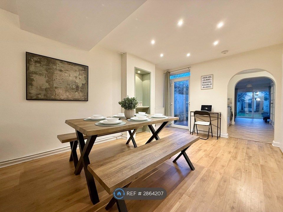 Additional image 4 of 2 bed semi-detached house to rentFoxhall Road, Ipswich IP3