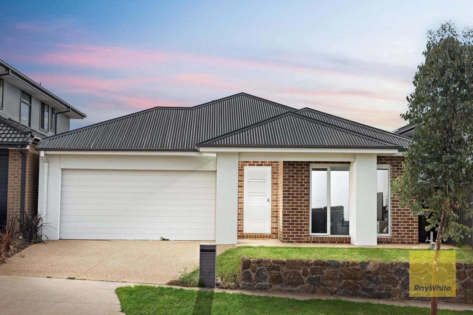 22 Burbidge St, Truganina VIC 3029