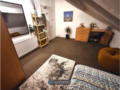 Westbury Street, Swansea SA1, Room to rent
