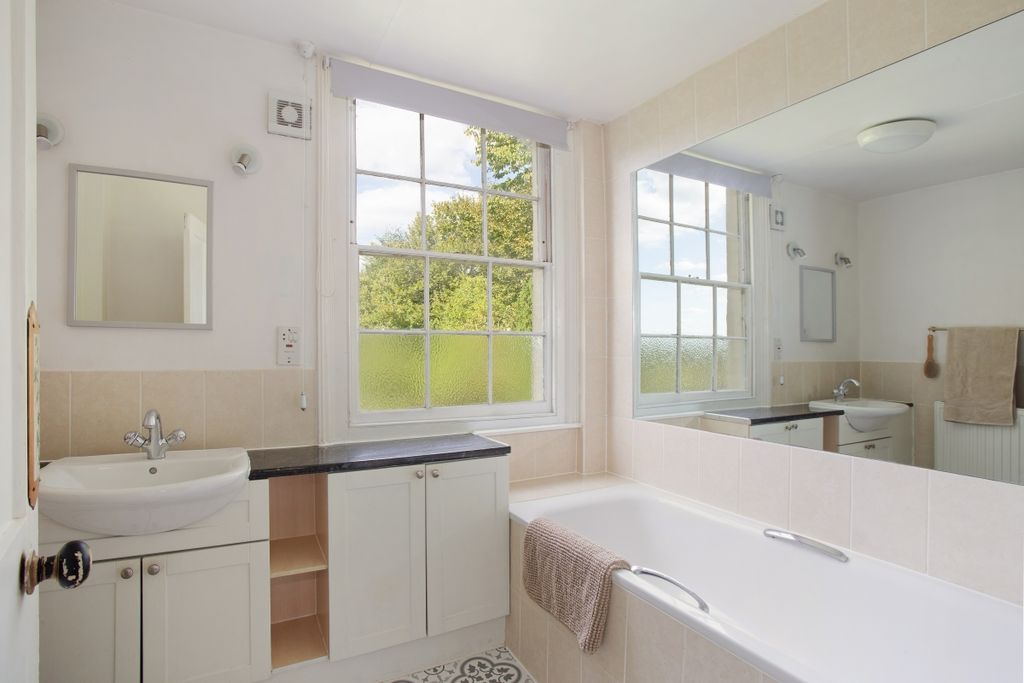 Additional image 11 of 5 bed detached house to rentRusper Road, Newdigate, Dorking RH5