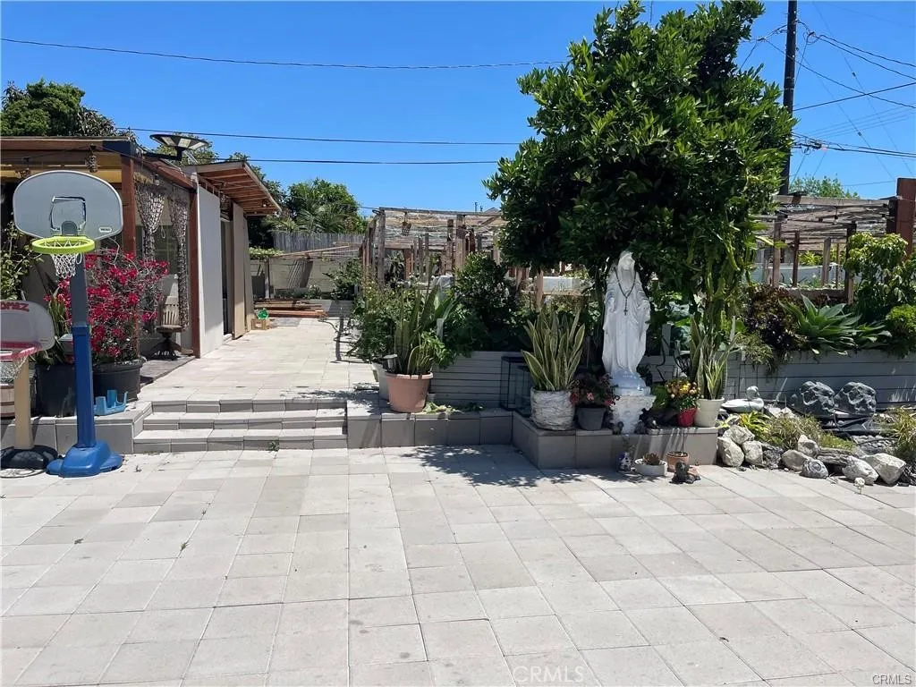 Additional image 14 of 521 S Western Avenue, Santa Ana, CA 92703